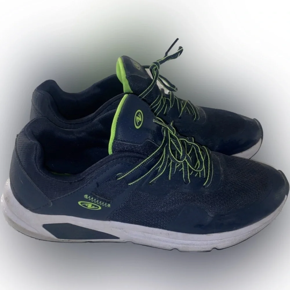 Mens Athletic Memory Foam Shoes Size 11